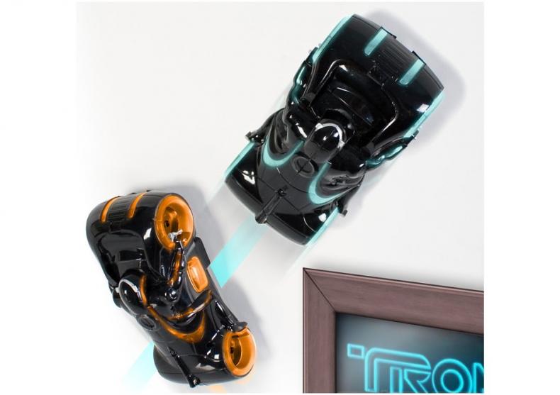 Tron Zero G Light Cycle — ca in filme image