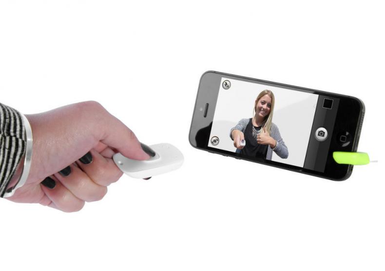 Selfie Remote -- telecomanda pentru telefon image