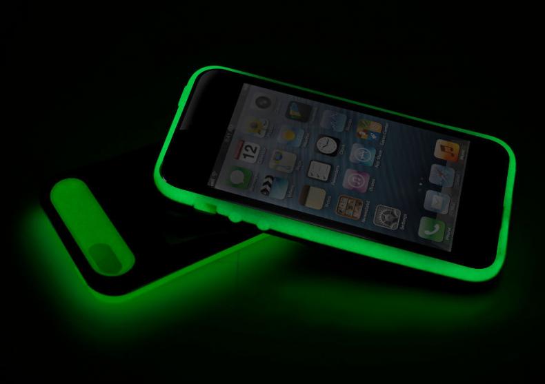 Husa iPhone 5 iGlow -- Telefonul portofel: luminos, rezistent, elegant image
