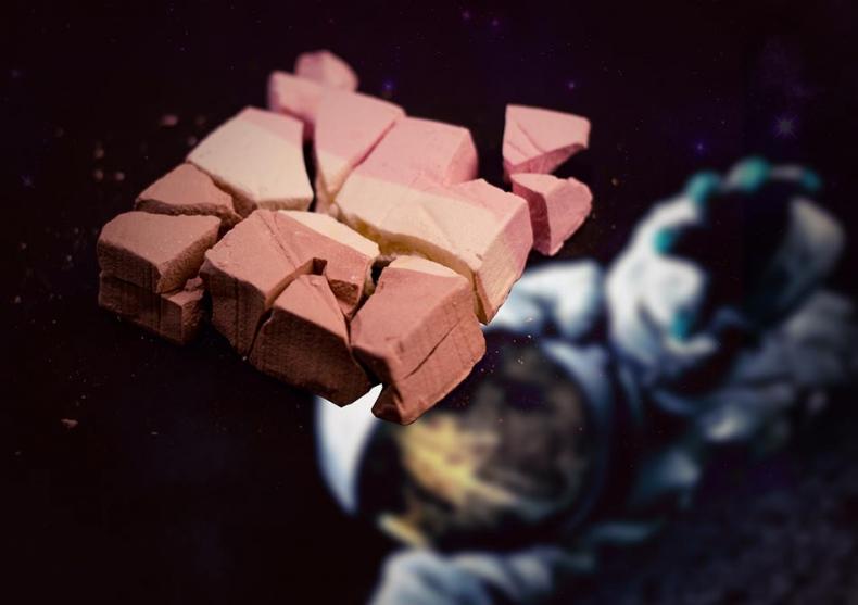 Space Food -- Un pas mic pentru omenire, un salt urias pentru... DULCIURI image
