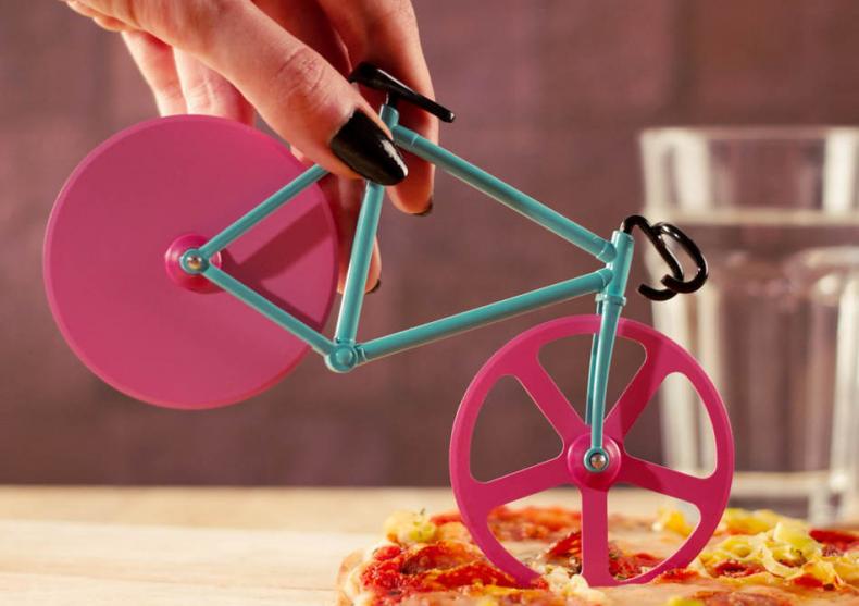 Bicicleta Taietor Pizza -- Miniaturi adorabile image