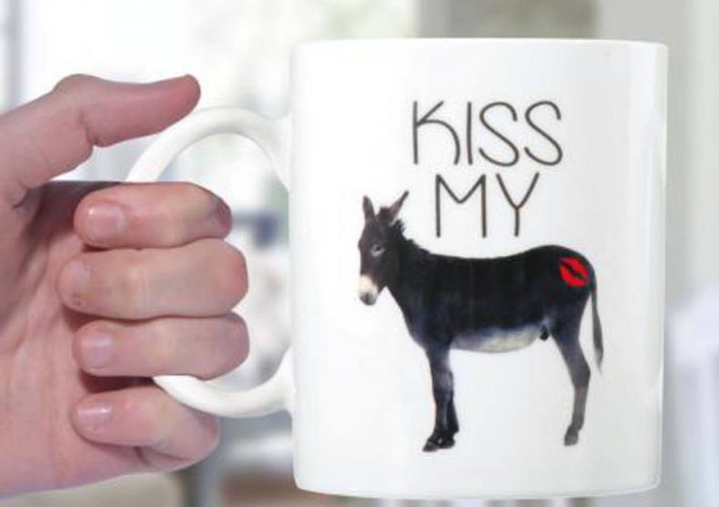 Cana Kiss my Ass -- pentru ceaiurile sAssy. image
