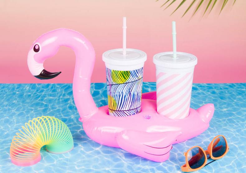 Flamingo pentru bauturi -- Viata e roz, mai ales in doi! image