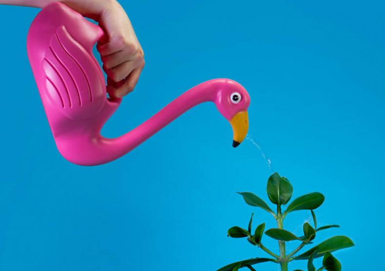 Stropitoare Flamingo -- Noul Pink Panther image