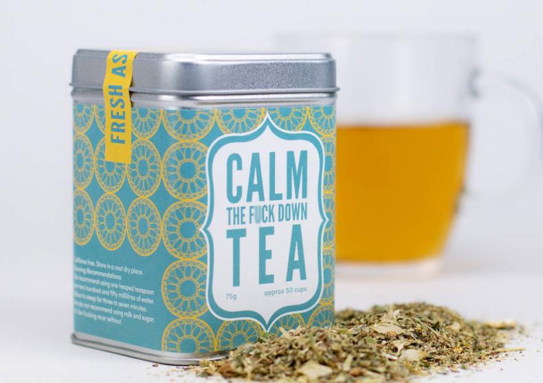 Calm the f*ck down tea -- ceai pentru irascibili. image