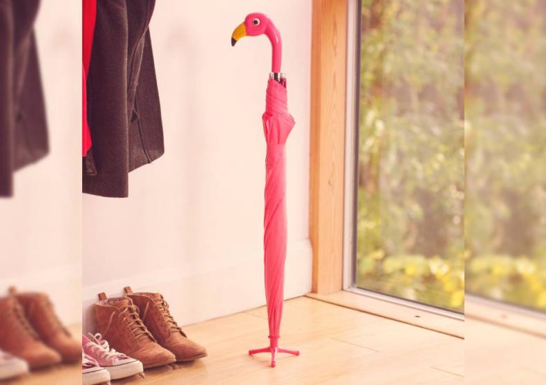 Resigilat: Umbrela Flamingo -- Te adapostesti sub aripi primitoare image