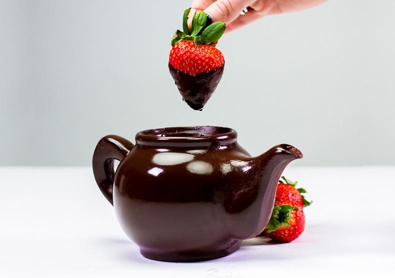 Ceainic de ciocolata - Bea, dip, fondue, mananca image
