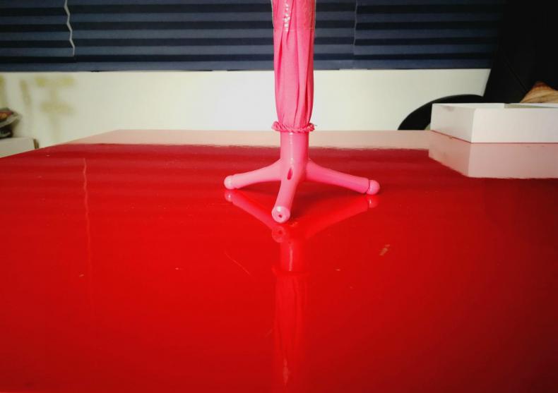 Resigilat: Umbrela Flamingo -- Te adapostesti sub aripi de flamingo image