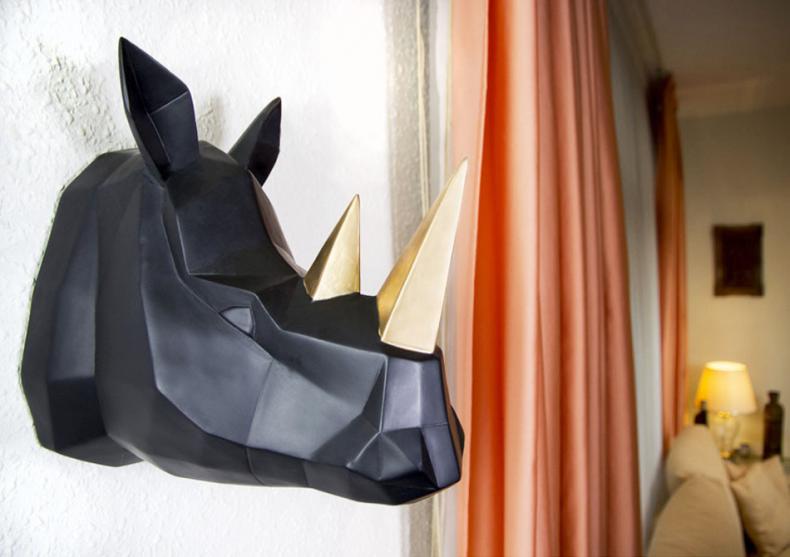 Rinocer decorativ -- Trofeu salbatic image