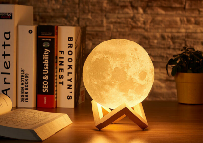 Lampa LUNA 3D -- da, azi iti dau luna de pe cer