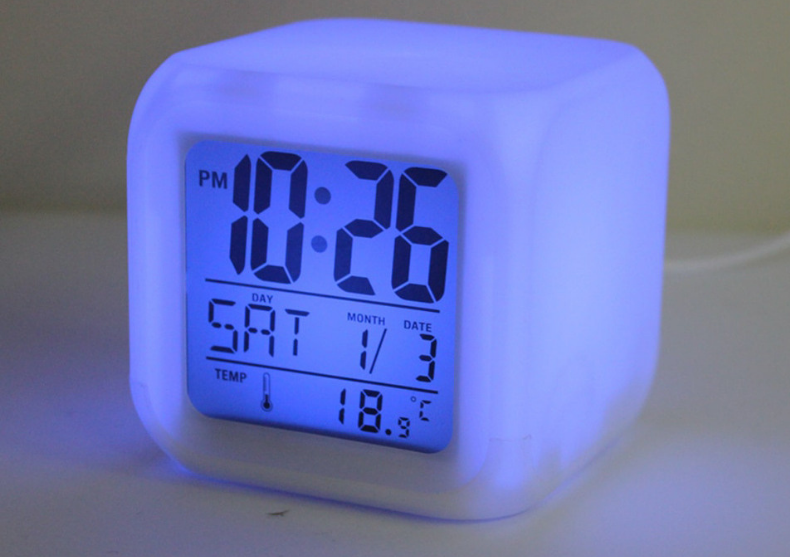 Ceas alarma cameleon - cu 7 culori placute image