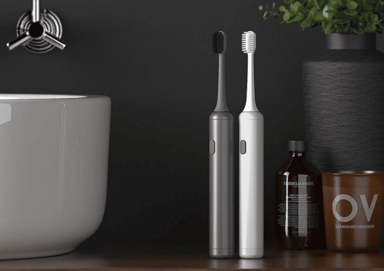 Electric Toothbrush - Design elegant si minimalist image