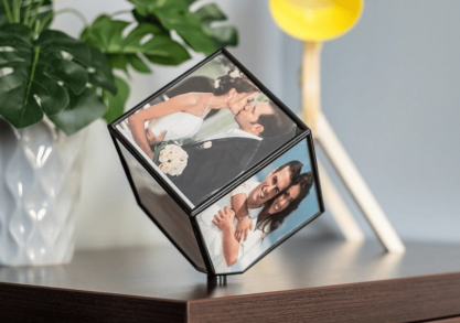 Photo Cube - Cu loc pentru 6 fotografii importante