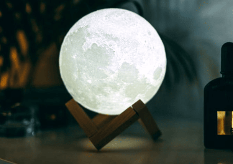 Lampa Moon 3D - O atmosfera divina image